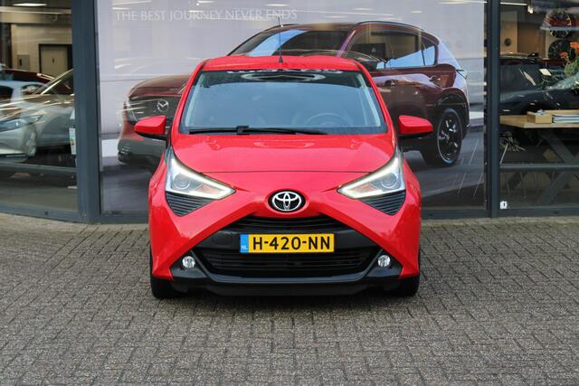 Toyota AYGO 1.0 VVT-i x-joy , Trekhaak, Clima, Camera, Apple Carplay, Bluetooth, LMV 15 Inch, Armsteun, Elek.Ramen