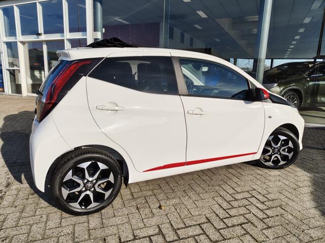 Toyota AYGO 1.0 VVT-i x-first Cabrio | El. Schuifdak | Android Auto | DAB |