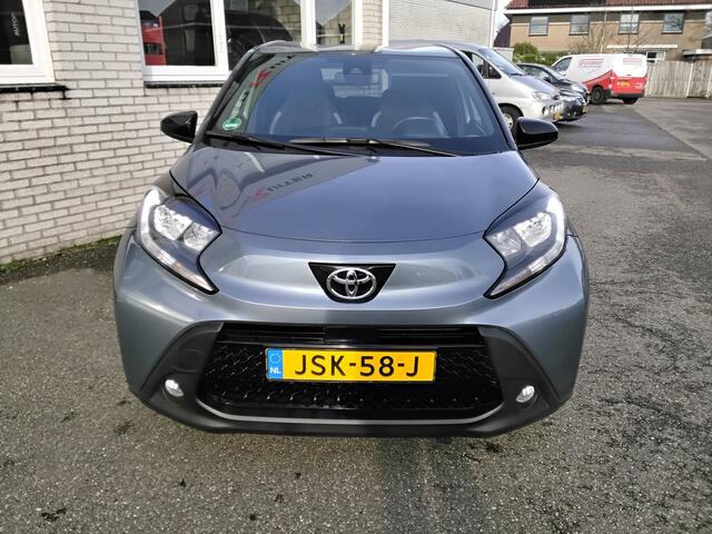 Toyota AYGO X 1.0 VVT-i MT Pulse two tone