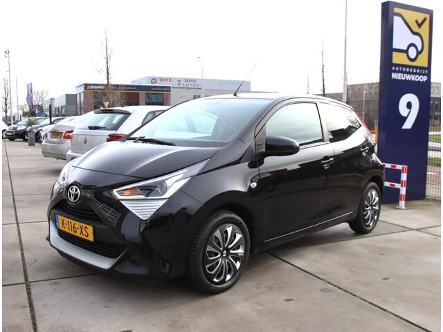 Toyota AYGO 1.0 VVT-i x-play Sparco Carplay-Camera, NL auto, Airco, 5 drs Prijspakker!