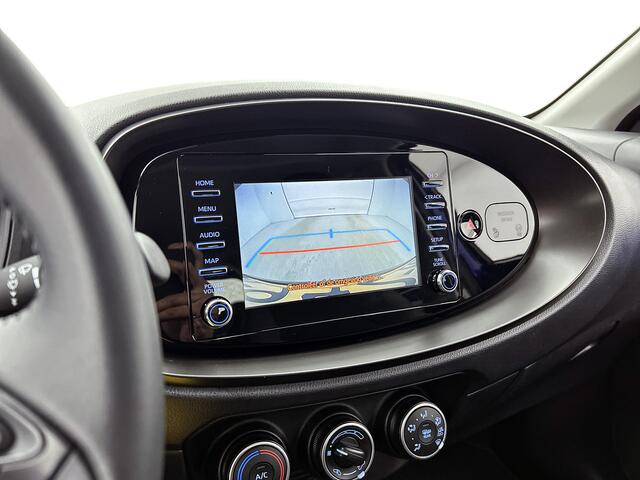 Toyota AYGO X 1.0 VVT-i MT Play | 1e Eigenaar | NIEUW GELEVERD & ONDERHOUDEN | Apple Carplay / Android Auto |