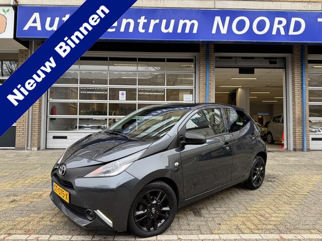 Toyota AYGO 1.0 VVT-i x-fun 70548KM! NAP | Airco | Bluetooth | LED dagrijverlichting | Lichtmetalen Velgen |