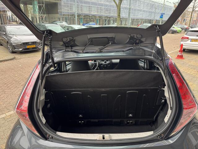 Toyota AYGO 1.0 VVT-i x-fun 70548KM! NAP | Airco | Bluetooth | LED dagrijverlichting | Lichtmetalen Velgen |