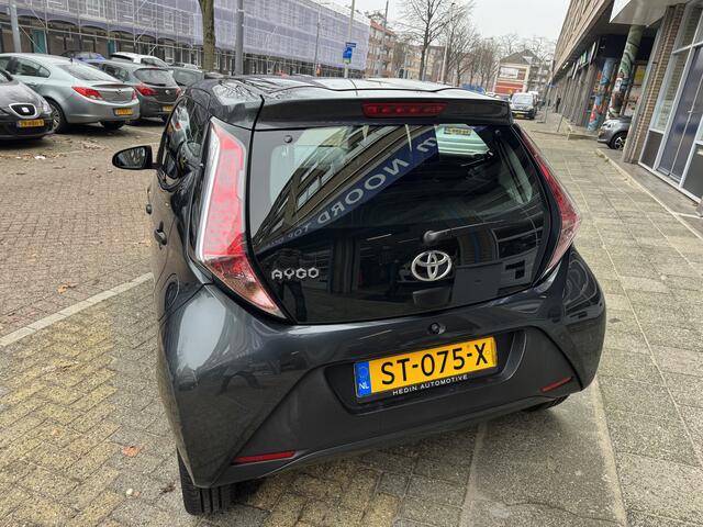 Toyota AYGO 1.0 VVT-i x-fun 70548KM! NAP | Airco | Bluetooth | LED dagrijverlichting | Lichtmetalen Velgen |