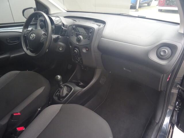 Toyota AYGO 1.0 VVT-i x-fun * BLUETOOTH * LED * GOED ONDERH. !!