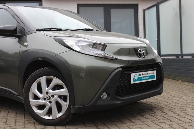 Toyota AYGO X 1.0 VVT-i MT Pulse Bi Tone, Adap Cruise, Lane Assist, Winter Pack, Camera, All Season.