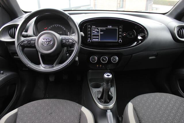 Toyota AYGO X 1.0 VVT-i MT Pulse Bi Tone, Adap Cruise, Lane Assist, Winter Pack, Camera, All Season.