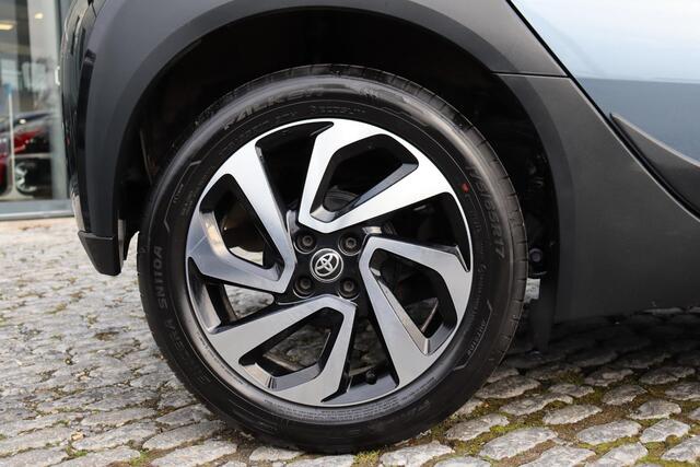 Toyota AYGO X 1.0 VVT-i Envy, Parkeersensoren Keyless entry, Adaptieve cruise control, Stoelverwarming, Climate control.