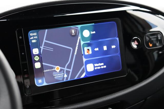 Toyota AYGO X 1.0 VVT-i Envy, Parkeersensoren Keyless entry, Adaptieve cruise control, Stoelverwarming, Climate control.