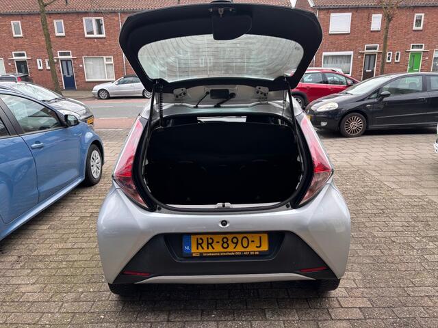 Toyota AYGO 1.0 VVT-I X-FUN