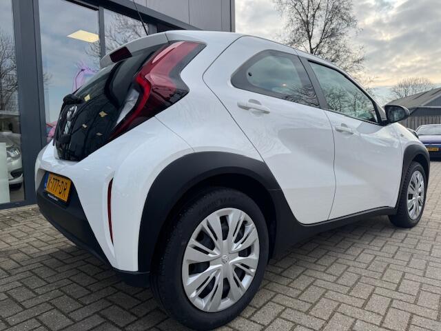 Toyota AYGO X 1.0 VVT-i MT Play Airco | Camera achter |