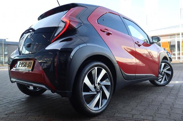 Toyota AYGO X 1.0 VVT-i S-CVT Envy Automaat Keyless | Camera | 18 inch