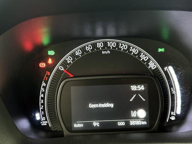 Toyota AYGO X 1.0 VVT-i MT Play | NL-Auto | Dealeronderhouden | 1E Eig |