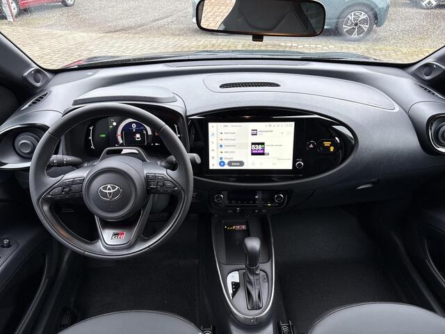 Toyota AYGO X Hybrid 115 GR Sport **STORM GREY/ NIEUWE AUTO/ DIRECT LEVERBAAR**