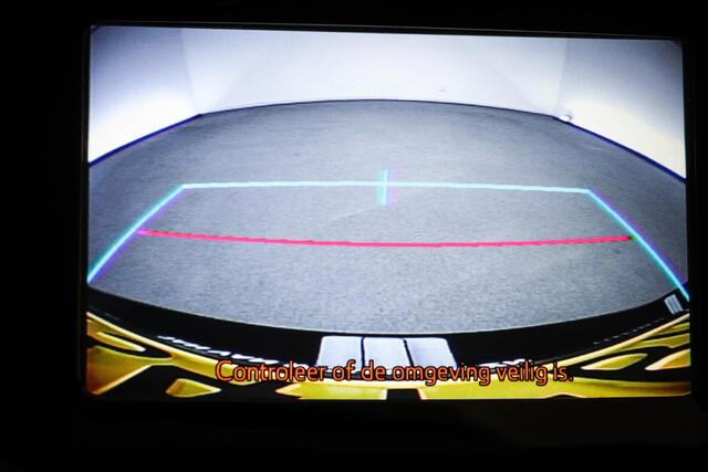 Toyota AYGO 1.0 VVT-i x-play | AIRCO | BLUETOOTH | CAMERA