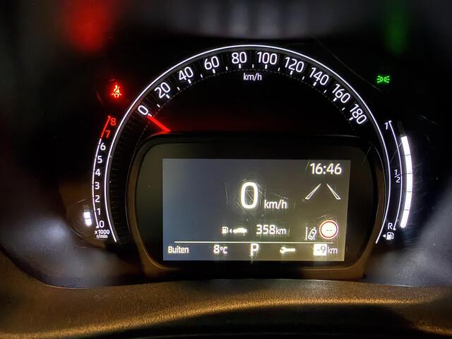 Toyota AYGO X 1.0 VVT-i S-CVT first