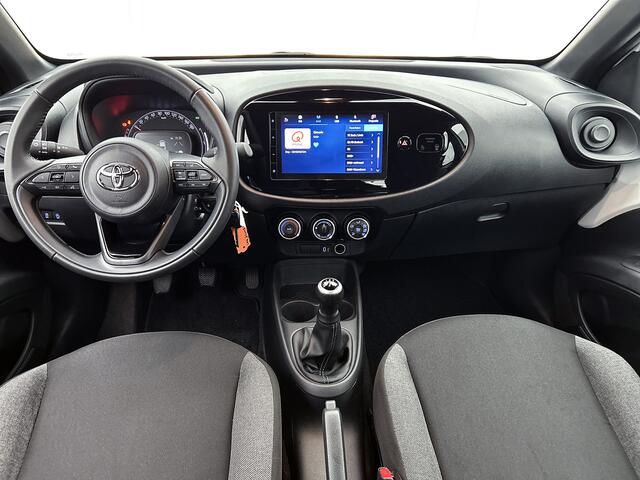 Toyota AYGO X 1.0 VVT-i MT Play | Apple Carplay / Android Auto | Parkeercamera | Cruise Control Adaptief |