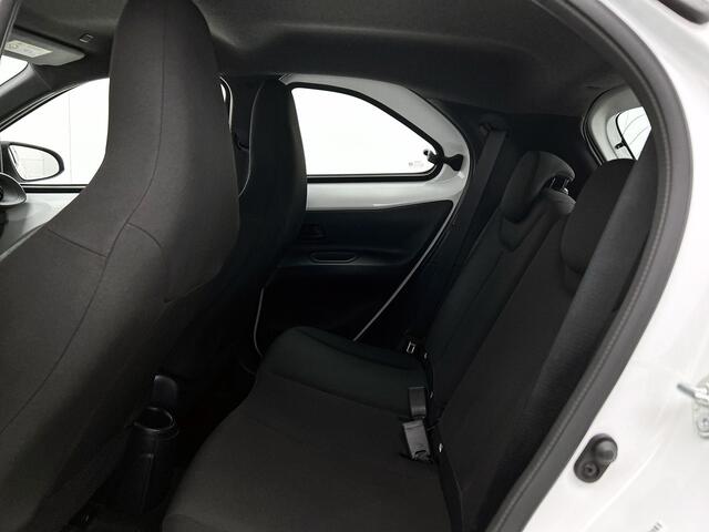 Toyota AYGO X 1.0 VVT-i MT Play | Apple CarPlay | Android Auto |