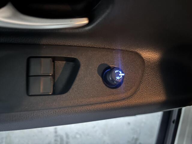 Toyota AYGO X 1.0 VVT-i S-CVT first