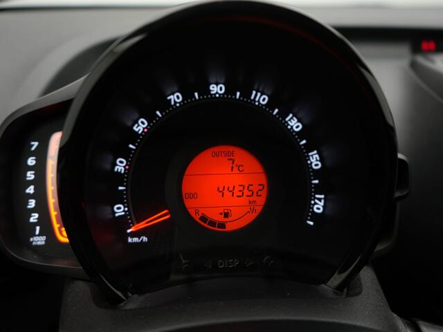 Toyota AYGO 1.0 VVT-i x-JBL