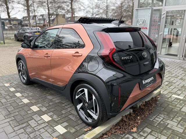 Toyota AYGO X Hybrid 115 Envy Lounge Pack, Cabriodak, JBL