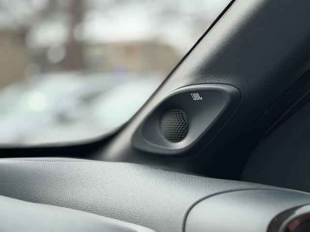 Toyota AYGO X Hybrid 115 Envy Lounge Pack, Cabriodak, JBL