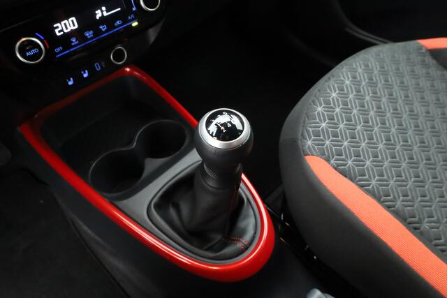 Toyota AYGO X 1.0 VVT-i MT Envy | Adapt. Cruise | Keyless | Apple CarPlay & Android Auto | Camera+PDC | Stoelverw. | DAB