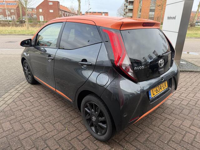 Toyota AYGO 1.0 VVT-i x-JBL | 1e eigenaar | Carplay | Climate Control