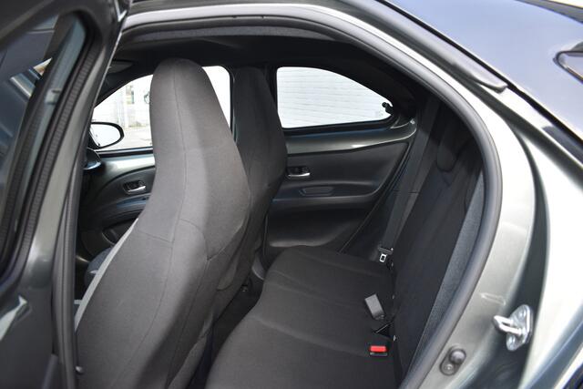 Toyota AYGO X 1.0 VVT-i S-CVT First Limited Automaat 72pk | Keyless entry | Cruise control | Achteruitrijcamera | PDC voor en achter |