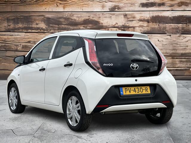 Toyota AYGO 1.0 VVT-i x-fun | NAP | NL Auto | Licht metalen velgen | Cruis | Airco | Bluetooth