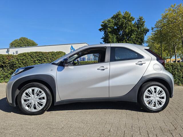Toyota AYGO X 1.0 VVT-i MT Play, Camera! Carplay! Apk 9-2027! Zondag OPEN!