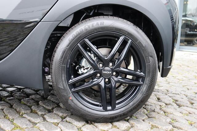 Toyota AYGO X Hybrid 115 Play. Apple Carplay, Extra Getint glas, Android Auto, Adaptieve cruise control, Parkeercamera, Road sign assist.