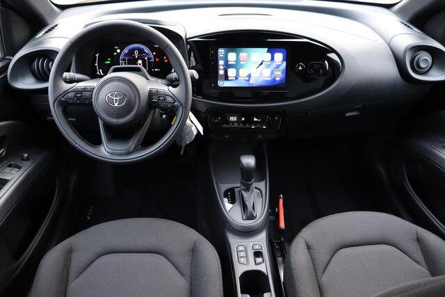 Toyota AYGO X Hybrid 115 Play. Apple Carplay, Extra Getint glas, Android Auto, Adaptieve cruise control, Parkeercamera, Road sign assist.