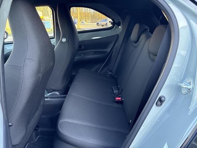 Toyota AYGO X Hybrid 115 pulse **NIEUWE AUTO/ HYBRIDE/ DIRECT LEVERBAAR**