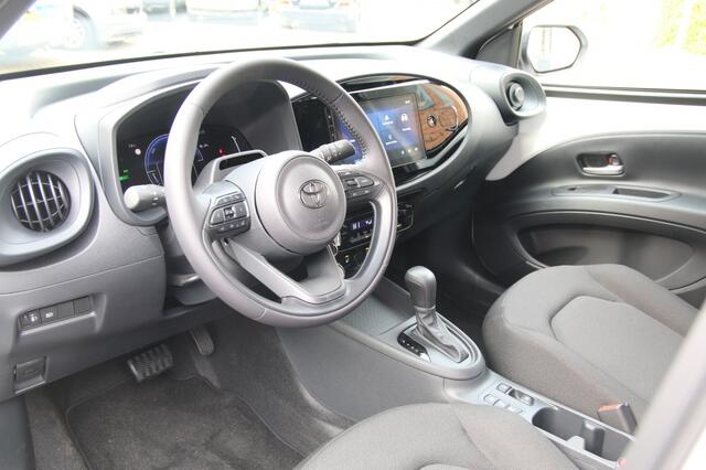 Toyota AYGO X Hybrid 115 pulse/LM/CAMERA/Adapt Cruise