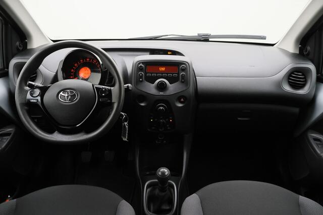 Toyota AYGO 1.0 VVT-i x-fun 5-Deurs, Airco, Bluetooth, Elektrische Ramen, Xenon, Radio, USB