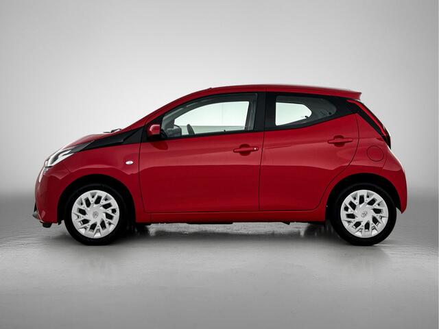 Toyota AYGO 1.0 VVT-i x-play | BTW Voertuig | Dealeronderhouden | Achteruitrijcamera |