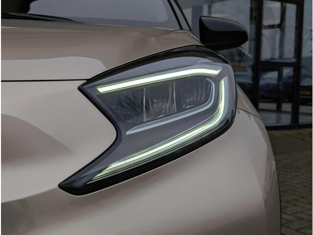 Toyota AYGO X 1.0 VVT-i MT Premium | JBL | Stoelverw. | PDC V+A | Climate control | Keyless | Qi-lader | Camera
