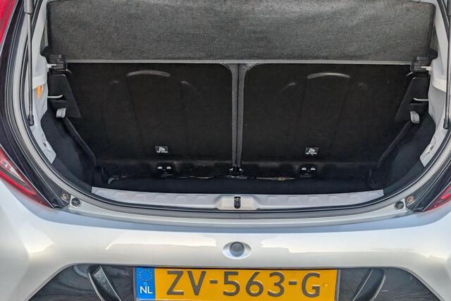 Toyota AYGO 1.0 VVT-i x-clusiv Achteruitrijcamera, Apple Carplay & Android Auto