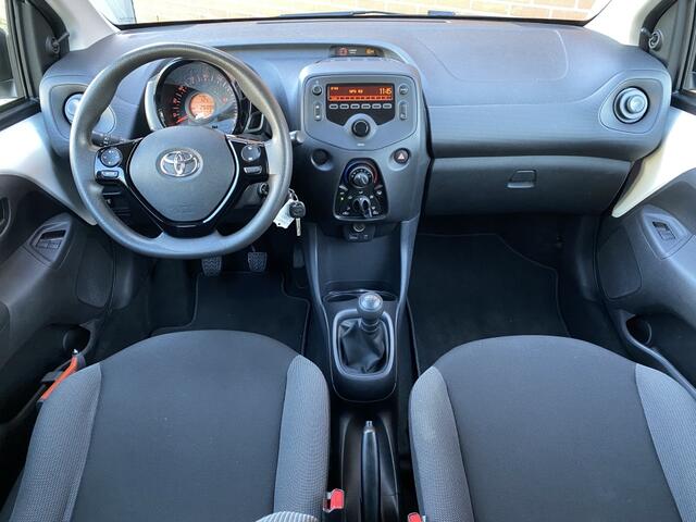 Toyota AYGO 1.0 VVT-i x-fun AIRCO DAB BLUETOOTH NL AUTO