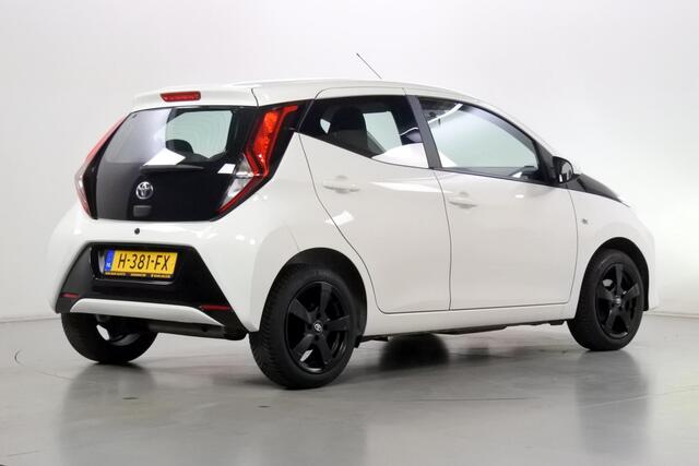 Toyota AYGO 1.0 VVT-i X-play LMV Navigatie