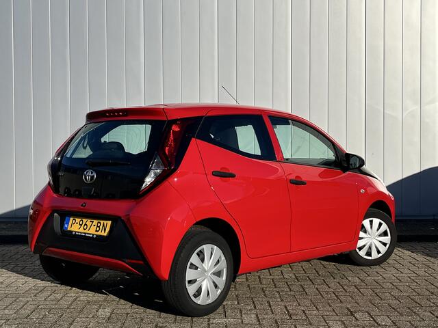 Toyota AYGO 1.0 VVT-i X-Fun NL Auto Airco Bluetooth Radio Elektrische Ramen en Vergrendeling