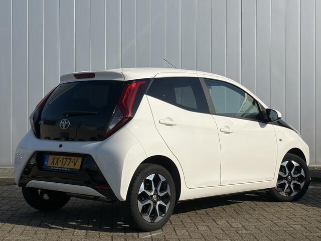 Toyota AYGO 1.0 VVT-i X-Joy NL Auto Dealer Onderhouden Carplay Climate Control LMV BTW Auto