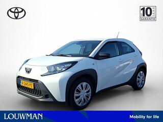 toyota-aygo-x-1.0-vvt-i-s-cvt-play-