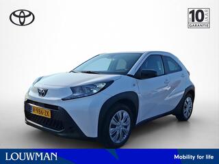 toyota-aygo-x-1.0-vvt-i-s-cvt-play-