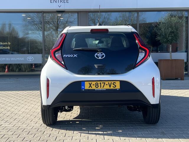 Toyota AYGO X 1.0 VVT-i MT Play | Camera | Adapt Cruise Control
