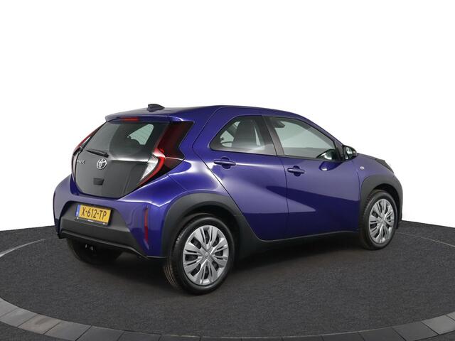 Toyota AYGO X 1.0 VVT-i MT Play | Apple Carplay/Android Auto | Airco | Parkeercamera |