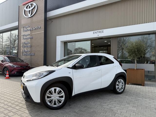 Toyota AYGO X 1.0 VVT-i MT Play | Apple Car-Play | Camera | Adap Cruise