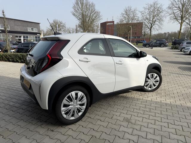 Toyota AYGO X 1.0 VVT-i MT Play | Apple Car-Play | Camera | Adap Cruise