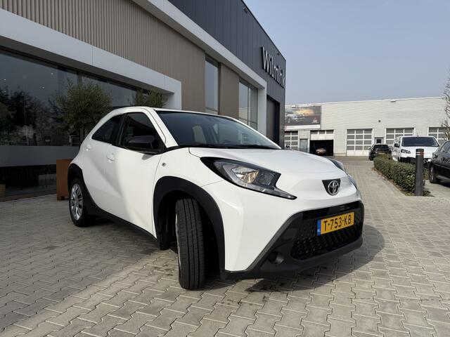 Toyota AYGO X 1.0 VVT-i MT Play | Apple Car-Play | Camera | Adap Cruise